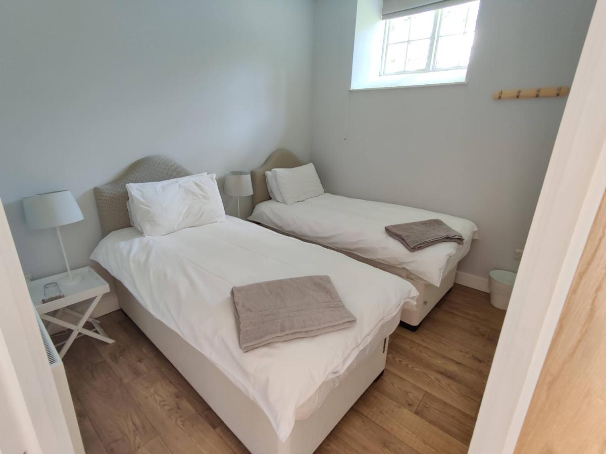 Rose Barn Apartment West Lavington Ngoại thất bức ảnh