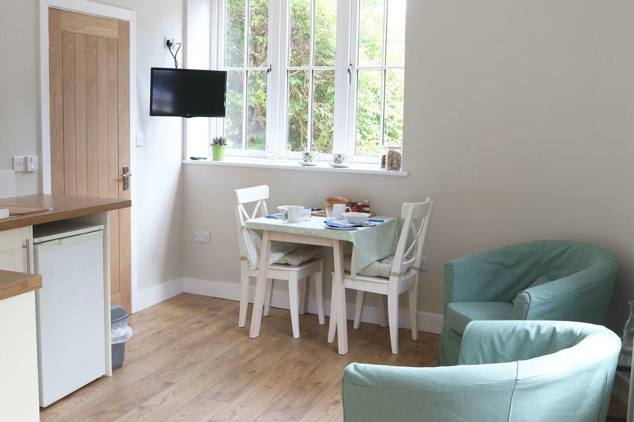 Rose Barn Apartment West Lavington Ngoại thất bức ảnh