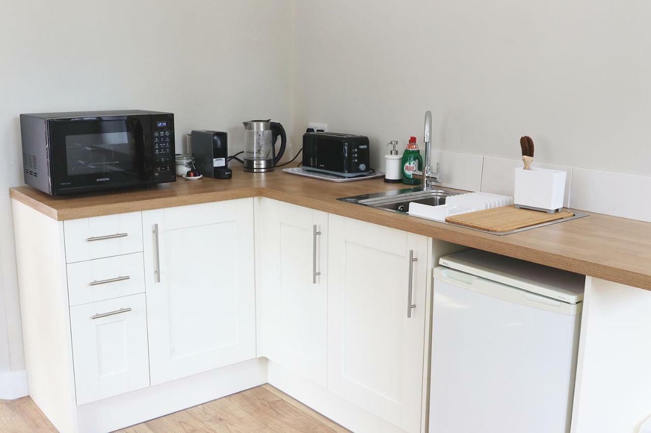 Rose Barn Apartment West Lavington Ngoại thất bức ảnh