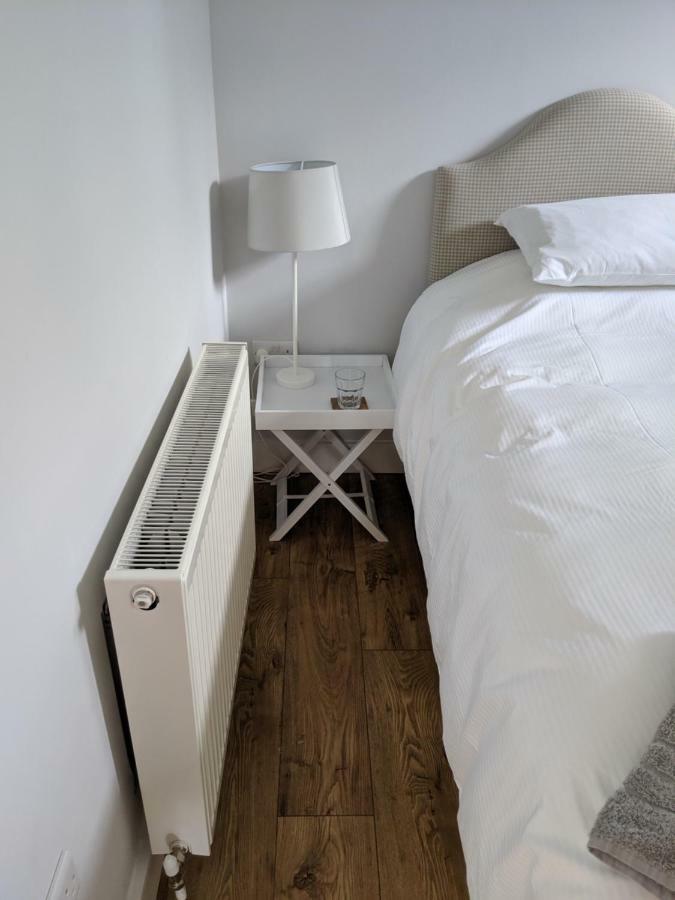Rose Barn Apartment West Lavington Ngoại thất bức ảnh