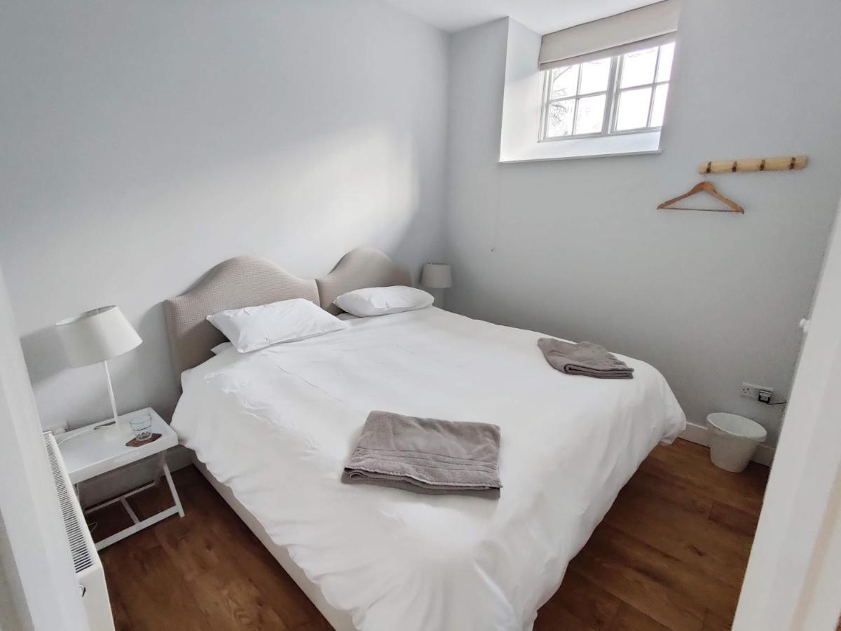 Rose Barn Apartment West Lavington Ngoại thất bức ảnh